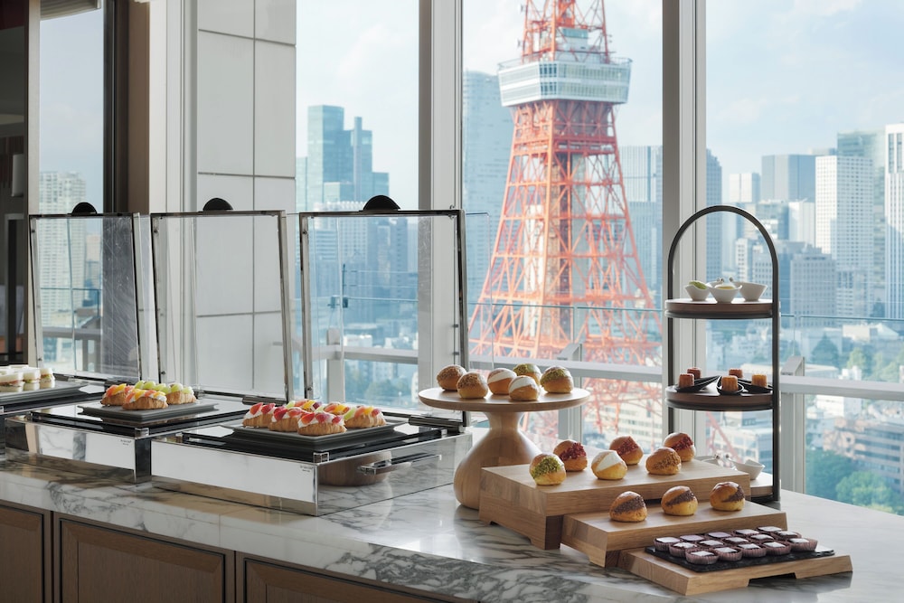 パノラミック キング 禁煙 クラブラウンジアクセス付き (20-27F) エグゼクティブ ラウンジ12 | ザ・プリンス パークタワー東京 - プリファード ホテルズ & リゾーツ LVX コレクション