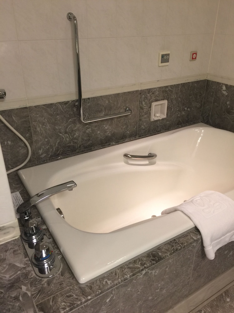 スタンダードツインルーム禁煙 (3-18F) [東京タワー側] バスルーム0 | ザ・プリンス パークタワー東京 - プリファード ホテルズ & リゾーツ LVX コレクション