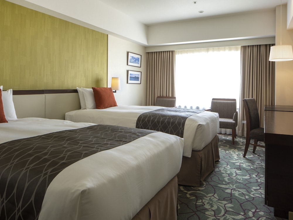 スーペリア ツインルーム 禁煙 (16-21F) | ホテル メトロポリタン