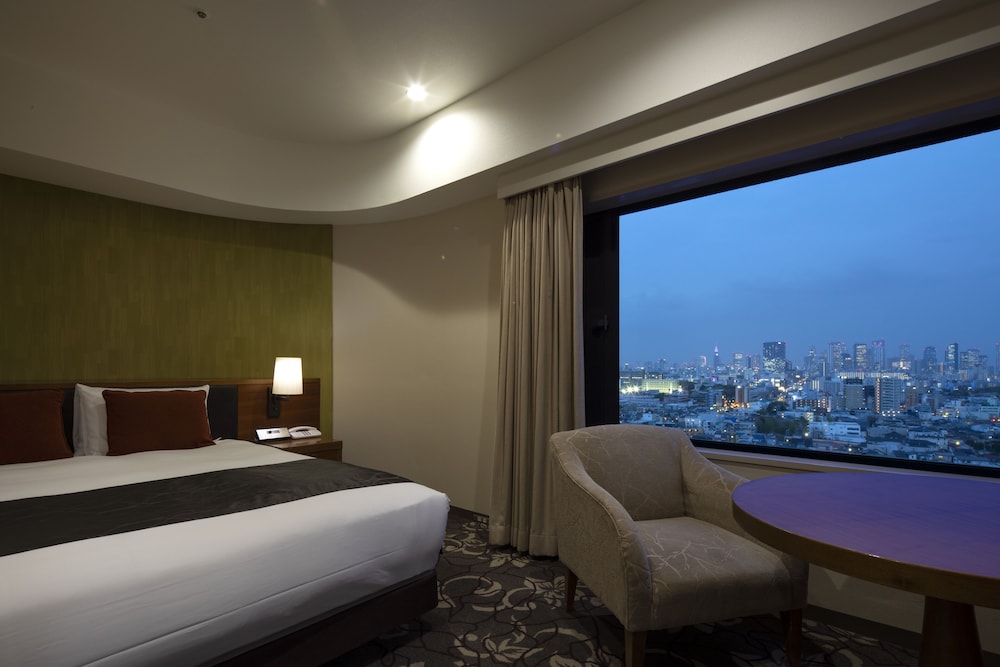 スーペリア クイーン 禁煙 (16-21F) 客室4 | ホテル メトロポリタン