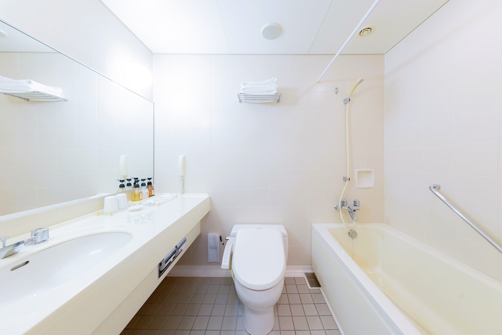 スタンダード ツインルーム 禁煙 バスルーム0 | ベルビューガーデンホテル 関西空港