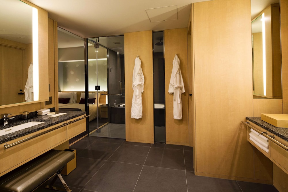 エグゼクティブスイートキング, 禁煙 (朝食&クラブフロア特典あり) バスルーム2 | ザ・キャピトルホテル 東急