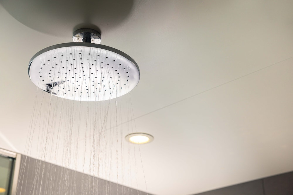 プレミアコーナーツイン, エキストラベッド付, 禁煙 バスルーム1 | ザ・キャピトルホテル 東急