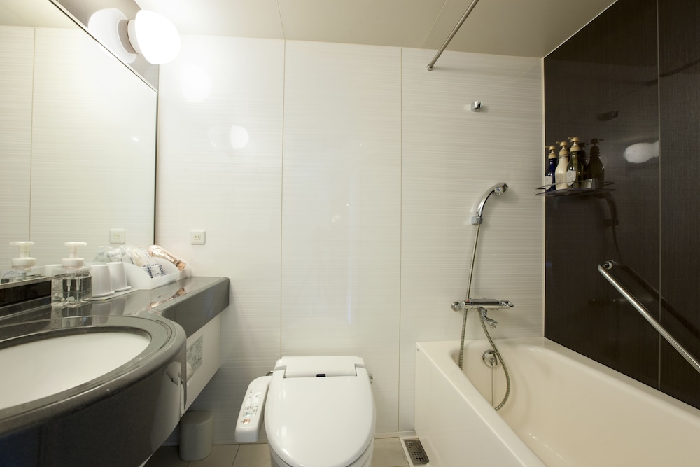 スタンダード ツインルーム 禁煙 バスルーム0 | ホテルサードニクス東京