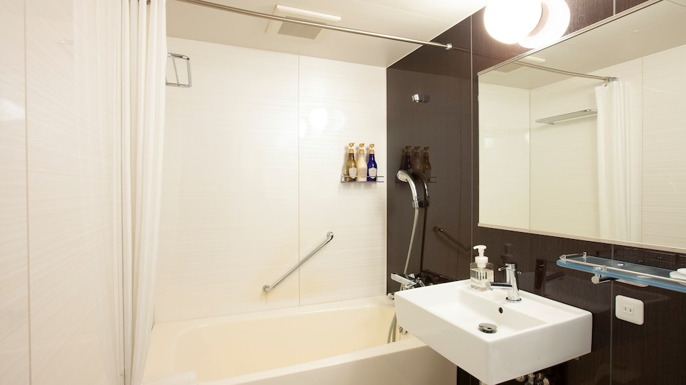 スタンダード ツインルーム 禁煙 バスルーム1 | ホテルサードニクス東京