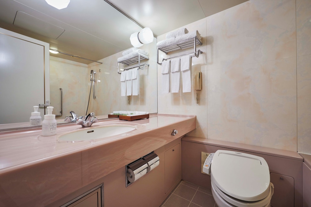 スーペリア ツイン (禁煙) バスルーム0 | 京王プラザホテル