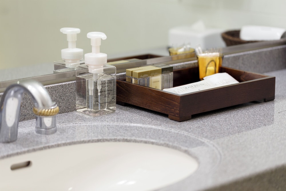 プラザデラックスサウス ツイン (禁煙) バスルーム0 | 京王プラザホテル