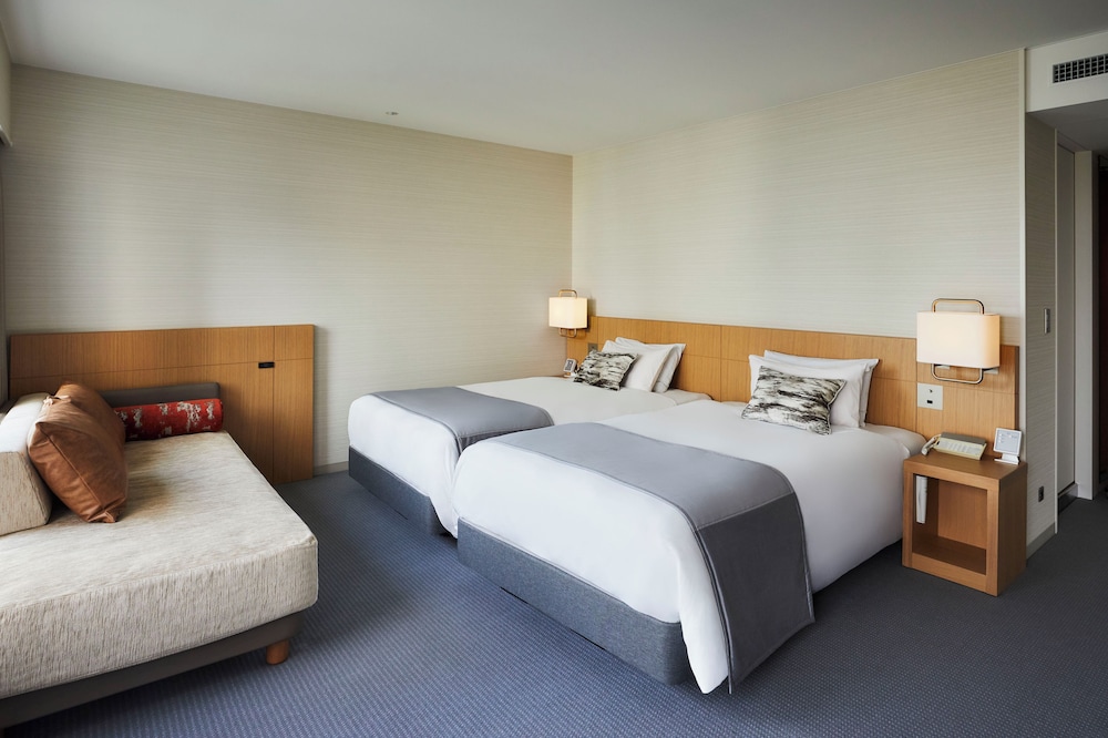 デラックス プラス ツインルーム(トリプル) 客室1 | 京王プラザホテル