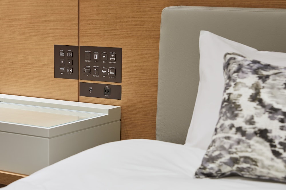 ラクジュアリー デラックス ツイン 禁煙 (ユニバーサルデザイン) 客室4 | 京王プラザホテル