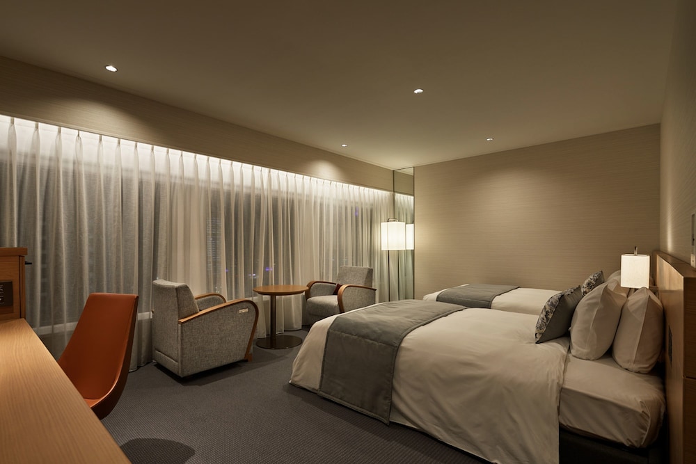 デラックス ツイン 禁煙 (ユニバーサルデザイン) 客室3 | 京王プラザホテル