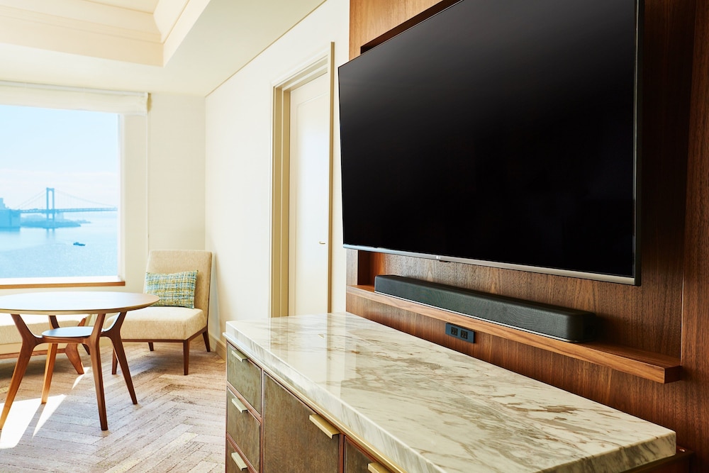 クラシック ルーム シングルベッド 2 台 ベイビュー 客室2 | ホテル インターコンチネンタル 東京ベイ by IHG