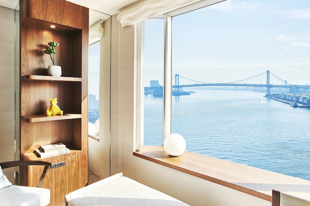 クラシック ルーム シングルベッド 2 台 クラブラウンジ利用可 ベイビュー (Japanese) 部屋からの景観1 | ホテル インターコンチネンタル 東京ベイ by IHG