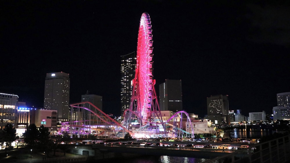 プレミアム ルーム シングルベッド 2 台 シティビュー (Walk-In Shower) | ヨコハマ グランド インターコンチネンタル ホテル by IHG