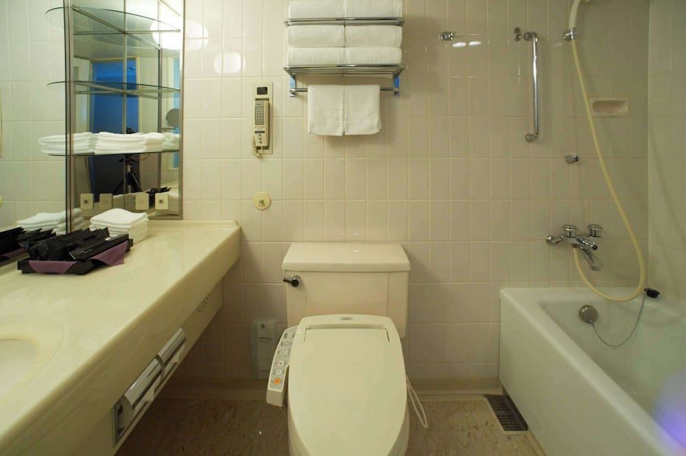 ザ ・メイン スタンダードダブルルーム 禁煙 バスルーム0 | ホテルニューオータニ東京 ザ・メイン