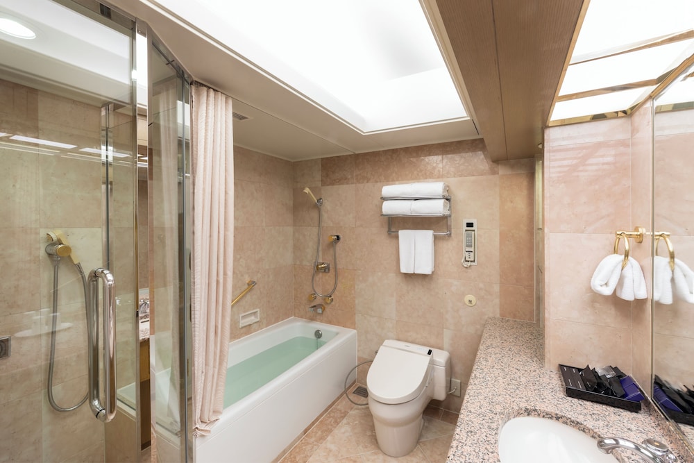 ザ ・メイン デラックスダブルルーム 禁煙 バスルーム1 | ホテルニューオータニ東京 ザ・メイン