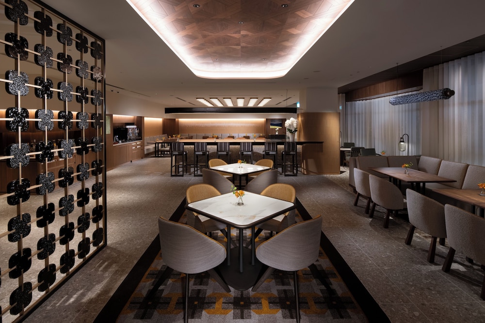 エグゼクティブルーム キング ラウンジ2 | ヒルトン名古屋