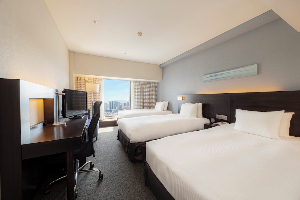ルーム シングルベッド 2 台 (High Floor) 客室2 | ANAクラウンプラザホテル熊本ニュースカイ by IHG