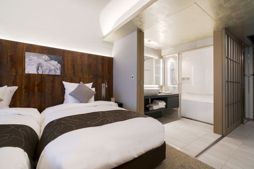 スタンダード ルーム シングルベッド 2 台 (Stocked Minibar) 客室1 | ANAクラウンプラザホテル京都 by IHG