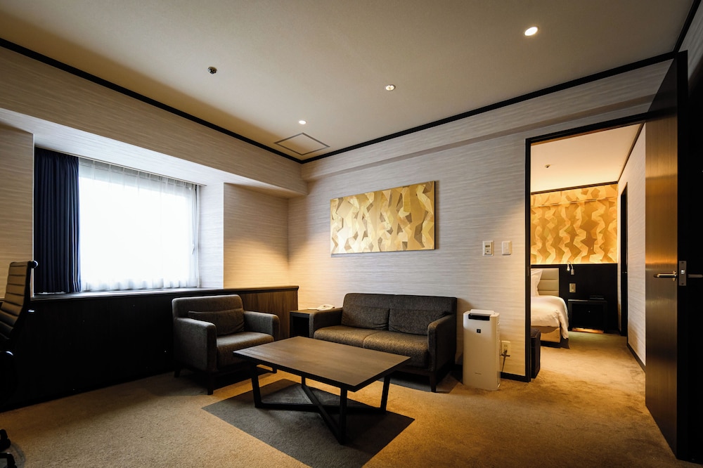 ジュニア スイート クイーンベッド 1 台 客室6 | ANAクラウンプラザホテル松山 by IHG