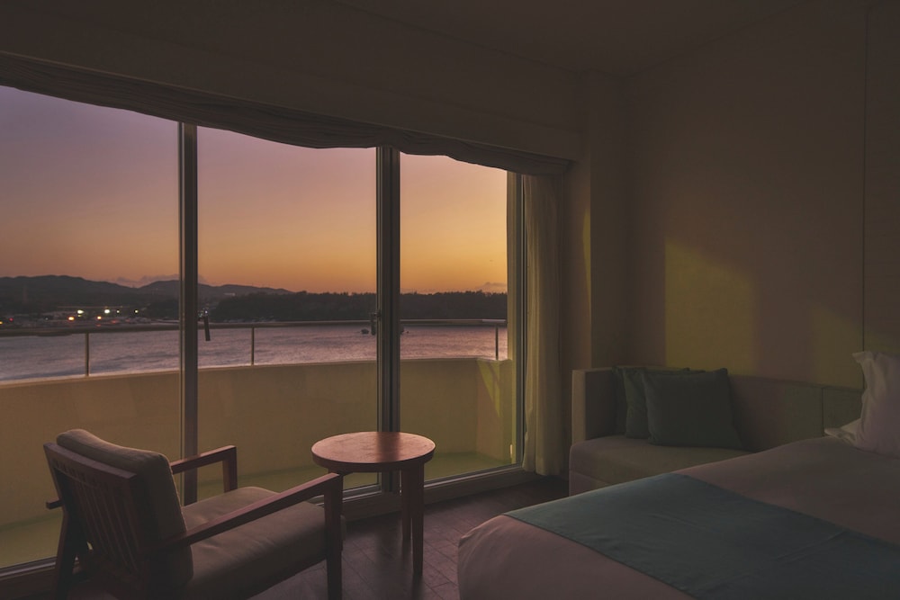 クラシック ルーム シングルベッド 2 台 ビーチビュー 客室5 | ANAインターコンチネンタル万座ビーチリゾート by IHG