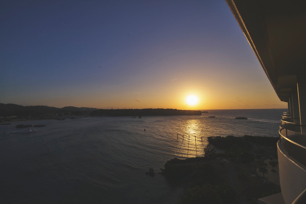 クラシック ルーム シングルベッド 2 台 ビーチビュー 客室4 | ANAインターコンチネンタル万座ビーチリゾート by IHG