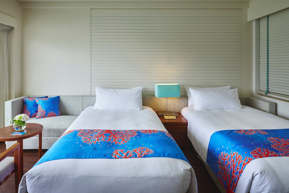 クラシック ルーム シングルベッド 2 台 オーシャンビュー (Mid Floor) 客室4 | ANAインターコンチネンタル万座ビーチリゾート by IHG