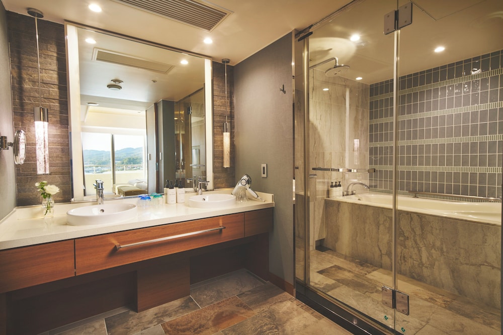 スイート クラブラウンジ利用可 (Cape Manza) 客室5 | ANAインターコンチネンタル万座ビーチリゾート by IHG