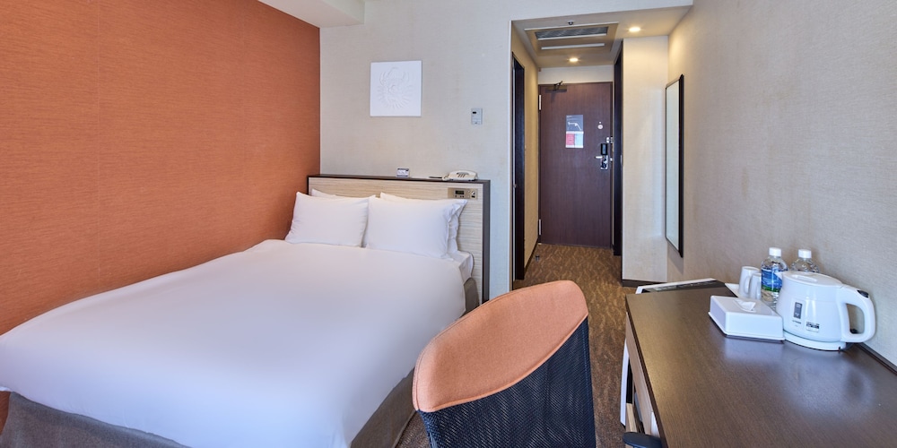 ダブルルーム 客室2 | 沖縄ナハナ・ホテル & スパ