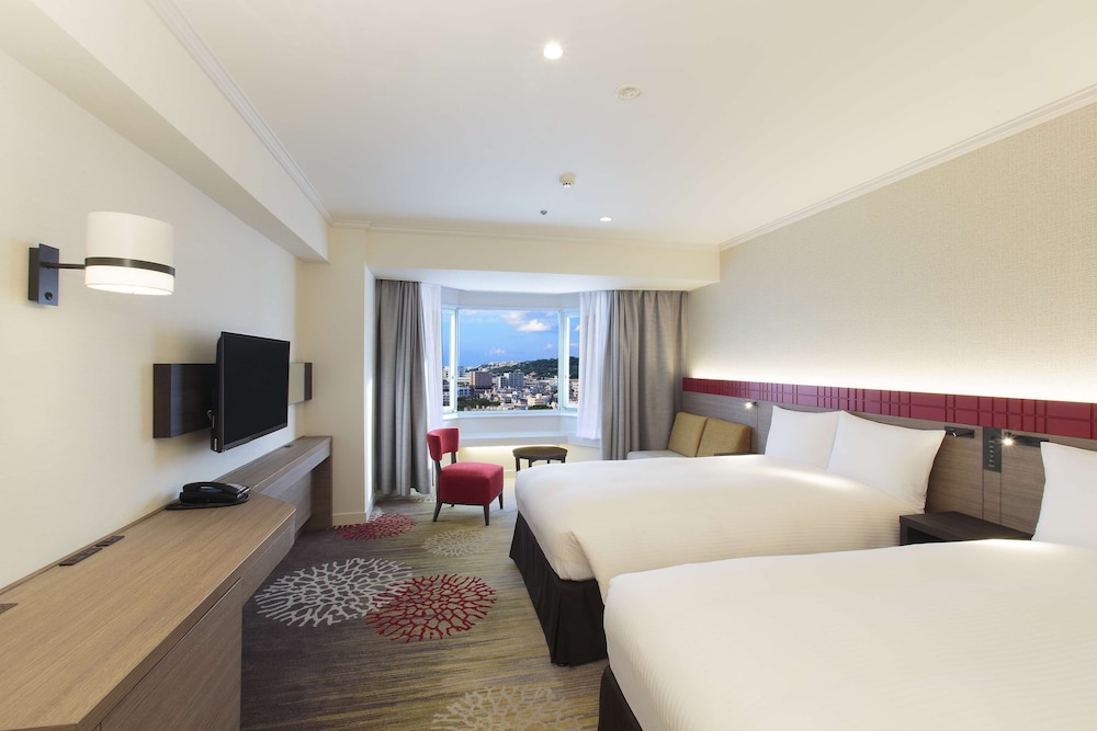 ツインルーム 部屋からの景観1 | ダブルツリー by ヒルトン那覇首里城