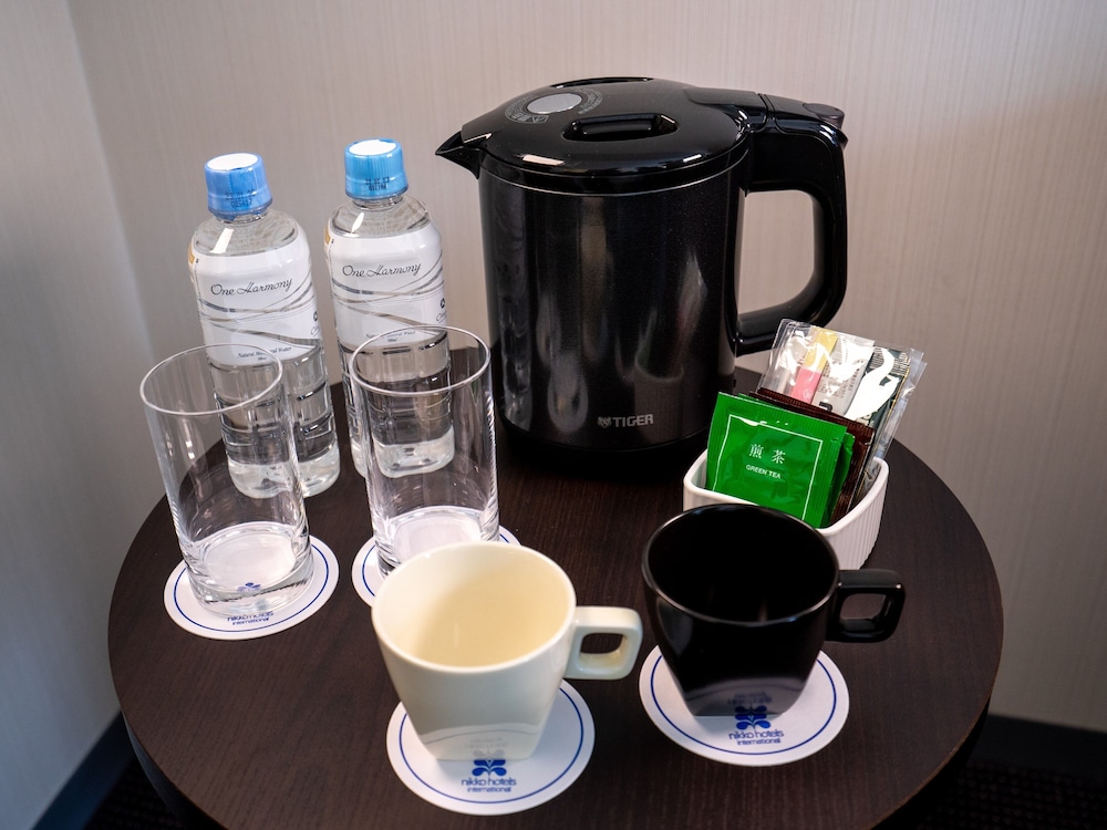 スタンダードセミダブルルーム 禁煙 客室1 | ホテル日航大阪