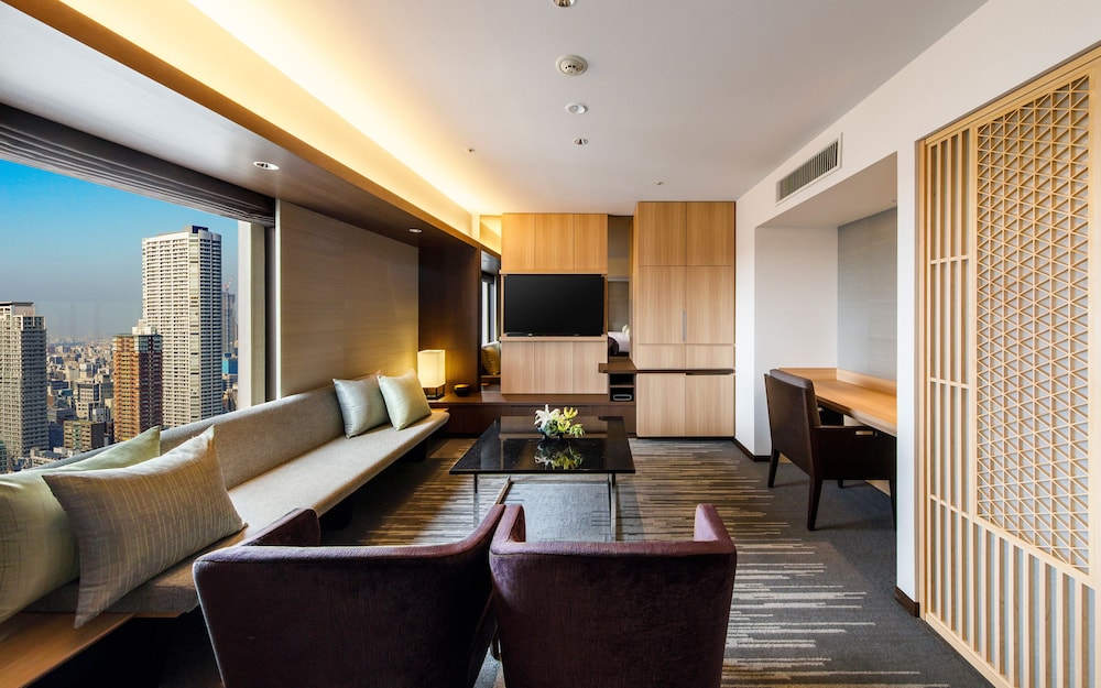 ニッコージュニアスイート 禁煙(ニッコーラウンジアクセス付) | ホテル日航大阪