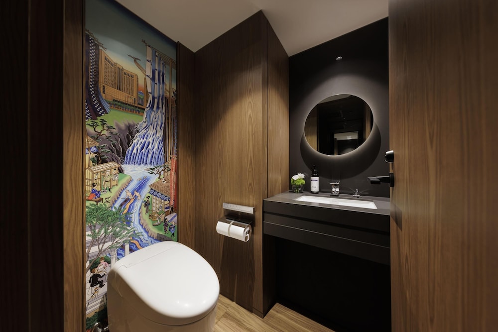 スタジオ キングベッド 1 台 パークビュー バスルーム2 | ハイアット リージェンシー 東京