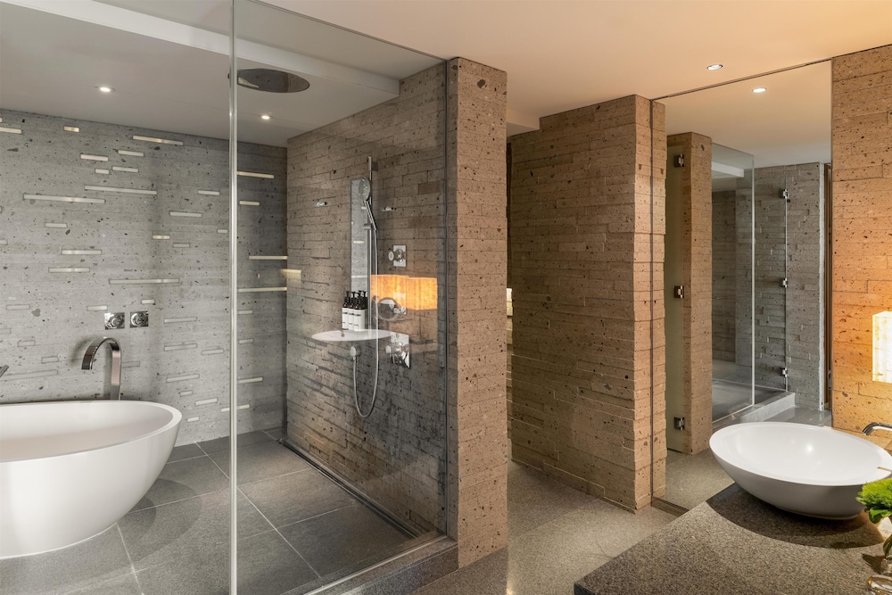 スイート (Ambassador) バスルーム0 | ハイアット リージェンシー 東京