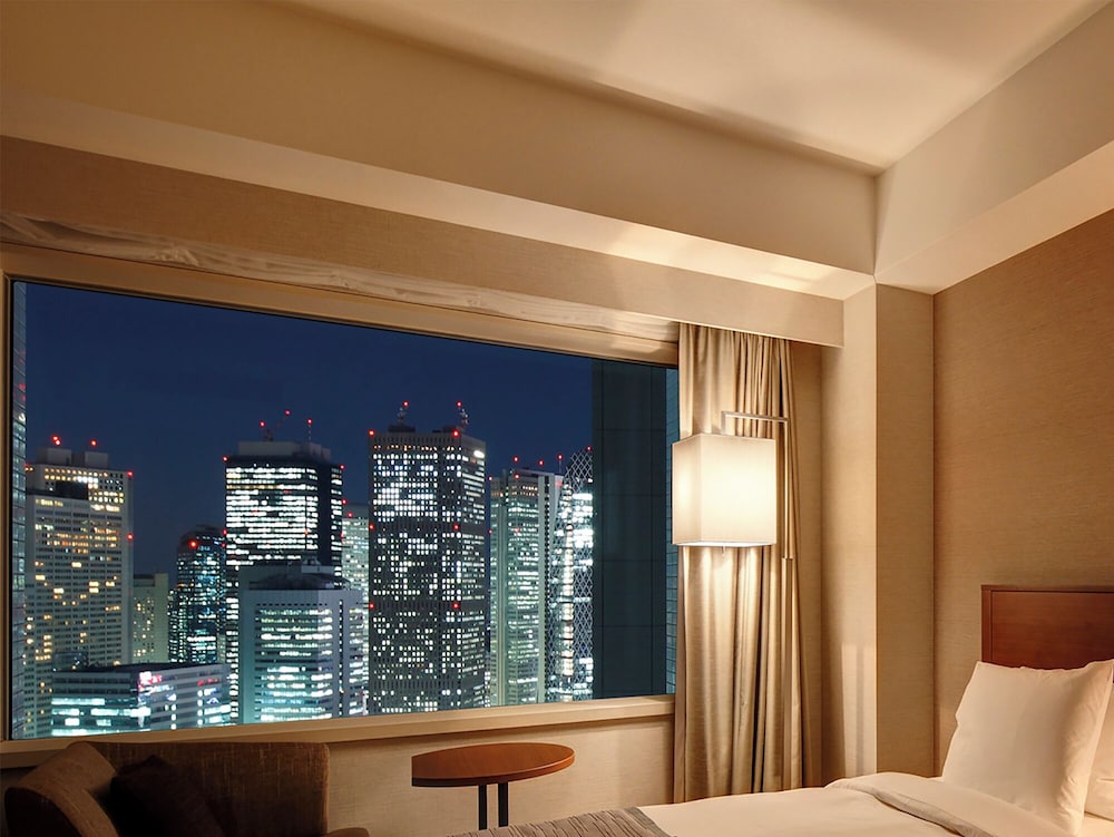 サザンタワーキングルーム（禁煙）キングベッド1台 客室4 | 小田急ホテルセンチュリーサザンタワー