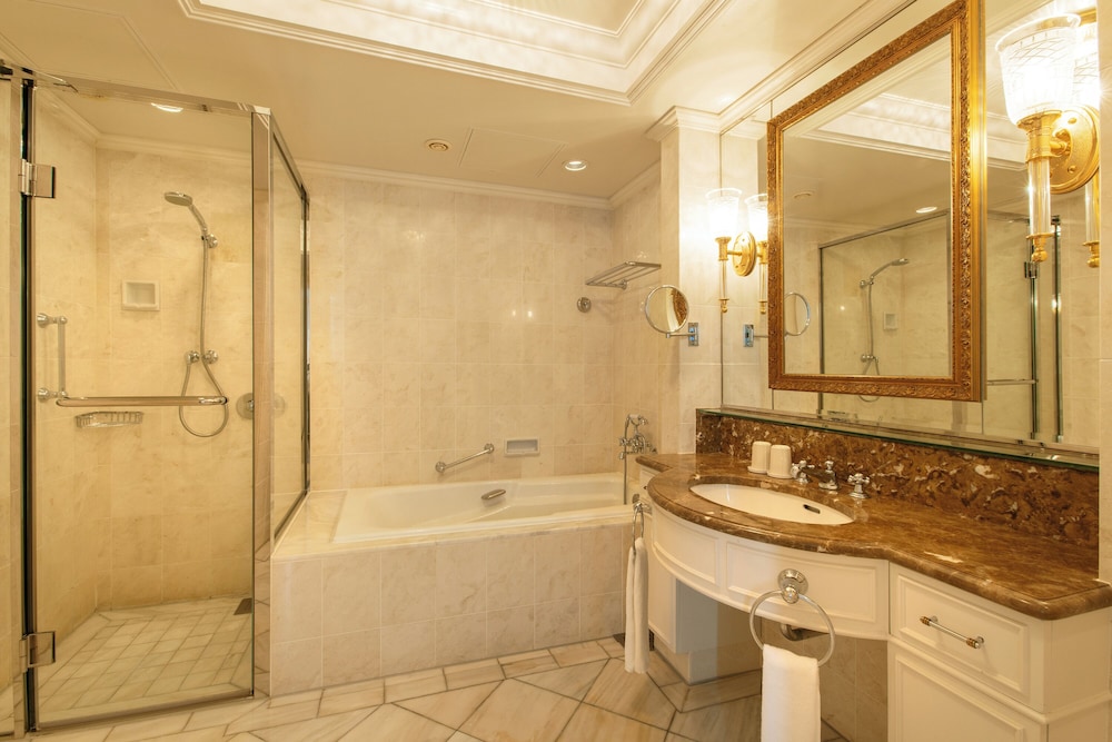 プレミアフロア コーナースイート グランドキング レインボーブリッジサイド 禁煙 バスルーム0 | グランドニッコー東京 台場