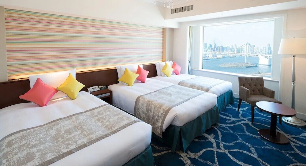 <特別階>26階 ファミリースイート レインボーブリッジサイド 禁煙 (エグゼクティブラウンジアクセス) 客室2 | グランドニッコー東京 台場