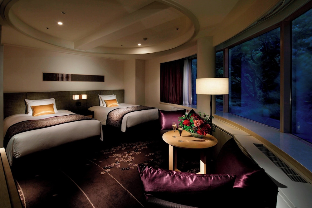 [アッパーフロア] Jr.スイートツインルーム (禁煙) サウナ利用込 客室4 | ザ・プリンス さくらタワー東京、オートグラフ コレクション