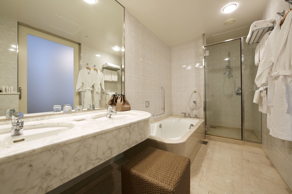 デラックスツインルーム (禁煙) サウナ利用込 バスルーム0 | ザ・プリンス さくらタワー東京、オートグラフ コレクション