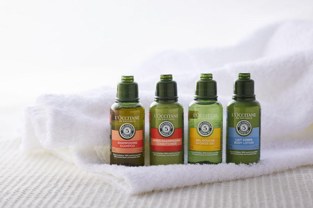 スタンダードダブル 禁煙 客室の設備とサービス0 | ロイヤルパークホテル