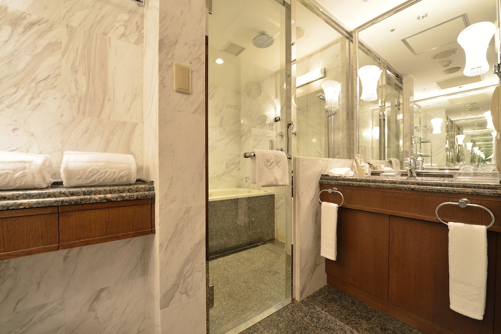 エグゼクティブフロア タワースイート 禁煙 (朝食&エグゼクティブフロア特典あり) バスルーム0 | ロイヤルパークホテル