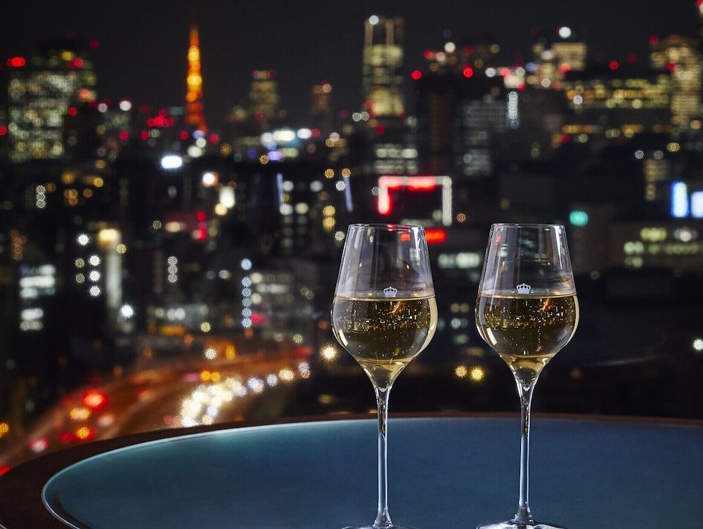 エグゼクティブフロア スタンダードツイン 禁煙 (朝食&エグゼクティブフロア特典あり) エグゼクティブ ラウンジ5 | ロイヤルパークホテル