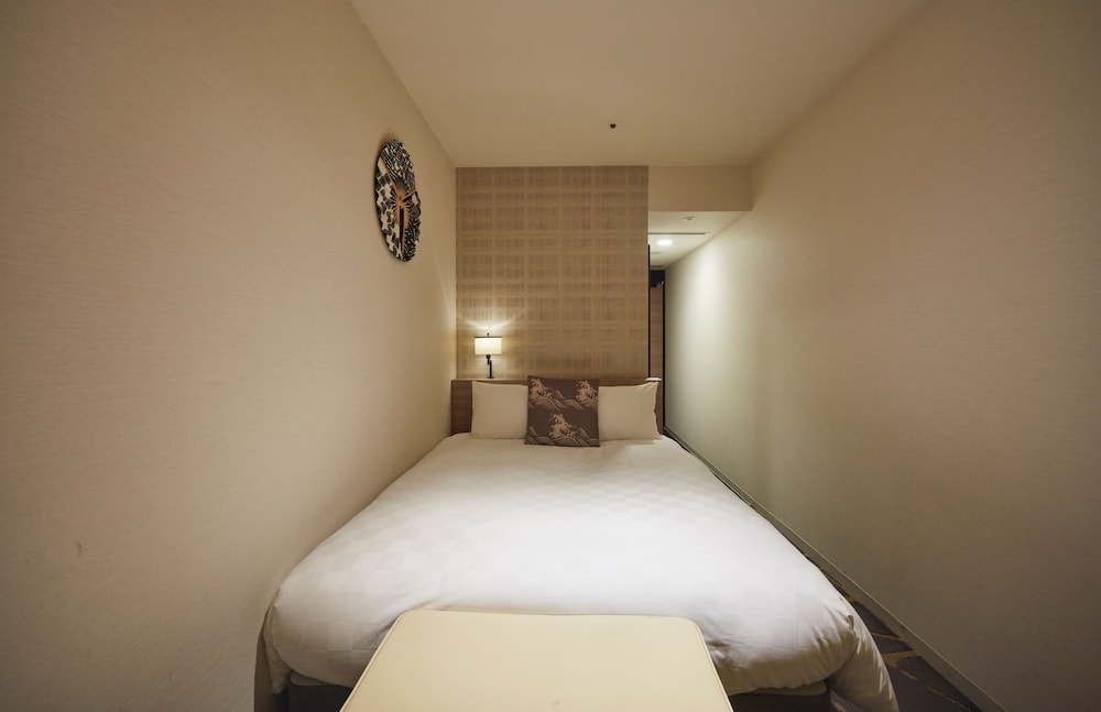 33th-37th セミダブルルーム禁煙 パノラマフロア 客室1 | サンシャインシティプリンスホテル