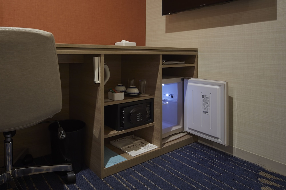 17th-24th セミダブルルーム 禁煙 客室の設備とサービス0 | サンシャインシティプリンスホテル