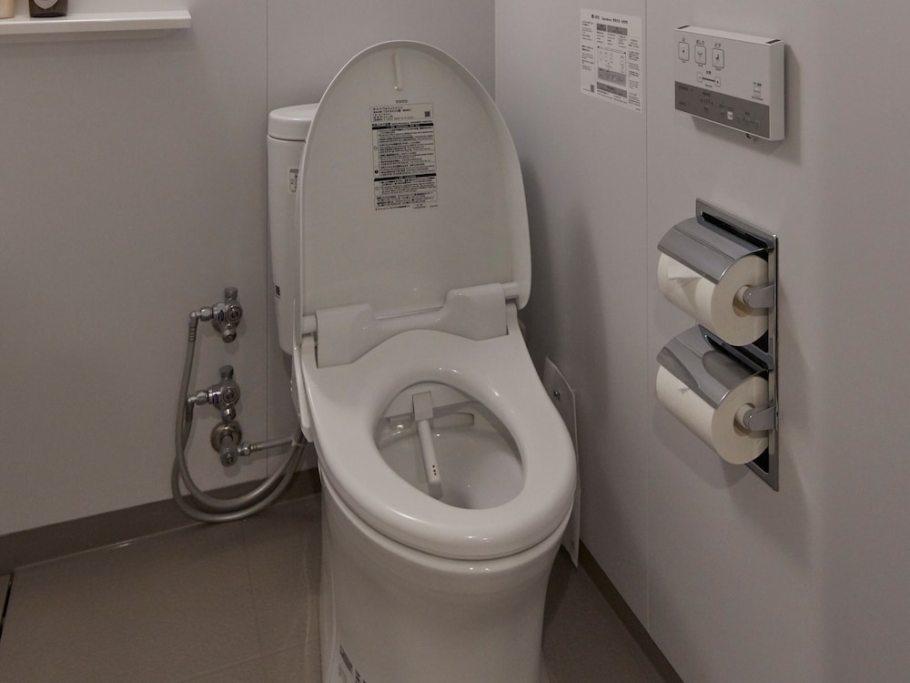 33th-37th セミダブルルーム禁煙 パノラマフロア バスルームの設備0 | サンシャインシティプリンスホテル