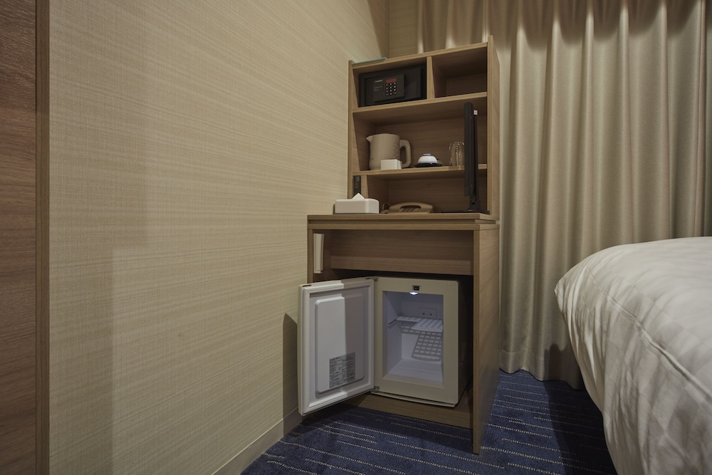 10th-16th エコノミーツイン 禁煙 客室の設備とサービス0 | サンシャインシティプリンスホテル