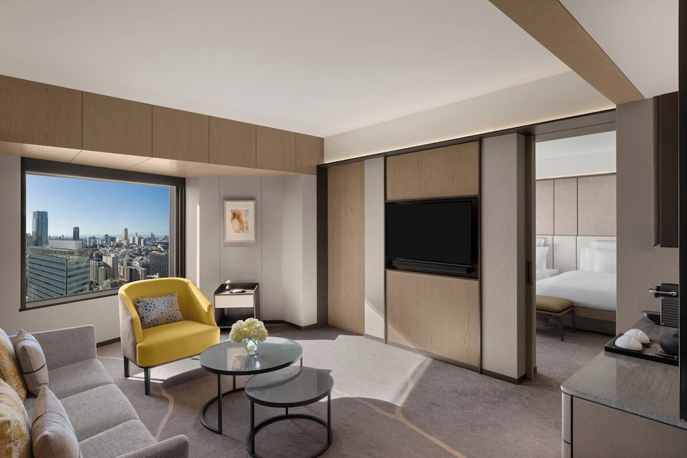スイート シングルベッド 2 台 クラブラウンジ利用可 (Kaze) 客室1 | ANAインターコンチネンタルホテル東京 by IHG