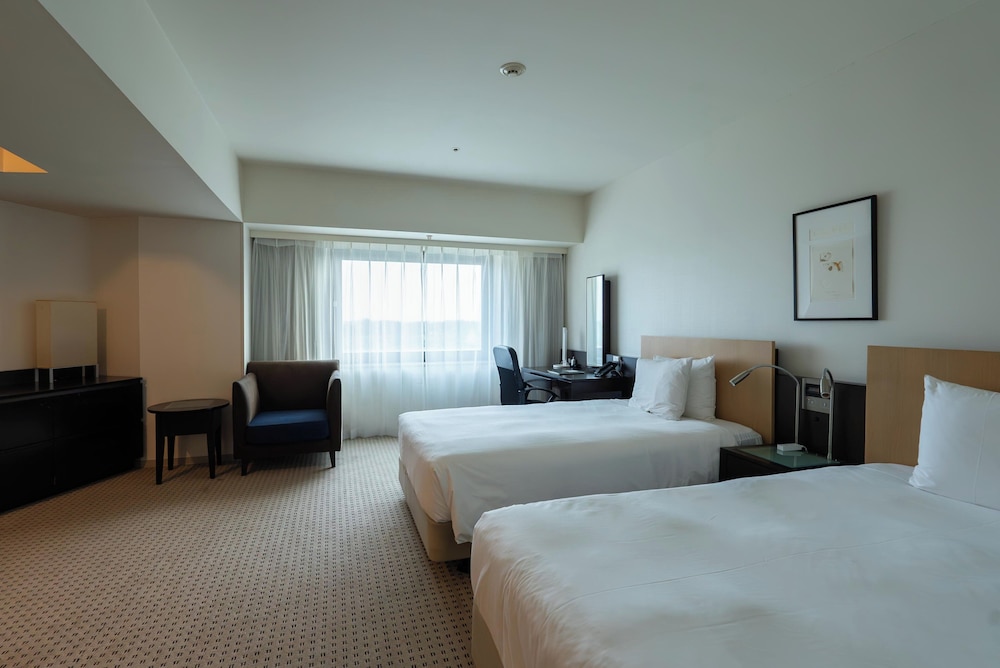 プレミアム ルーム シングルベッド 2 台 | ANAクラウンプラザホテル成田 by IHG