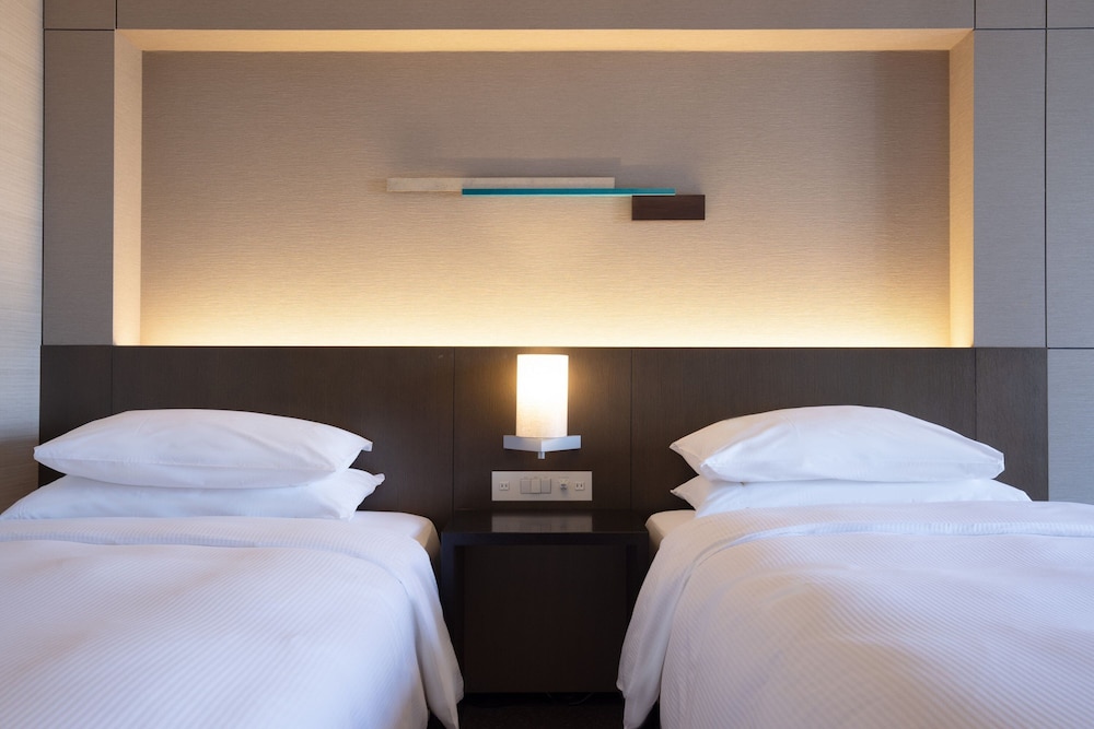 コンフォート ルーム シングルベッド 2 台 客室3 | シェラトン都ホテル大阪