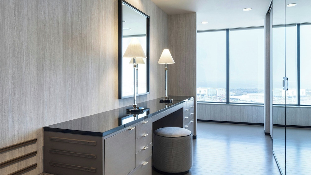 クラブ ツインルーム (Premier) 禁煙 客室2 | グランドプリンスホテル 大阪ベイ