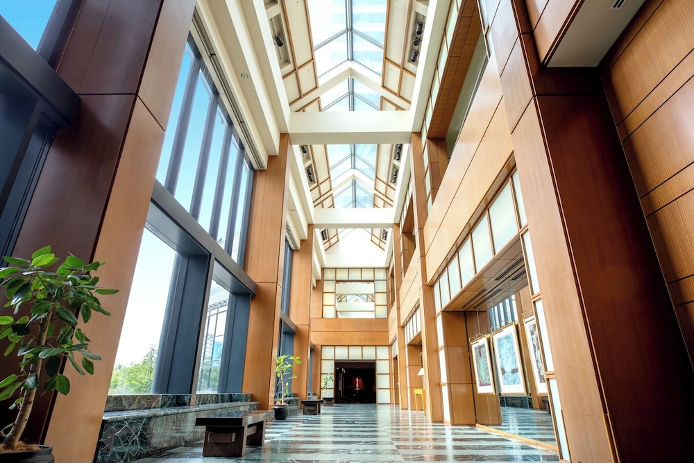 ロビーラウンジ1 | グランドプリンスホテル 大阪ベイ